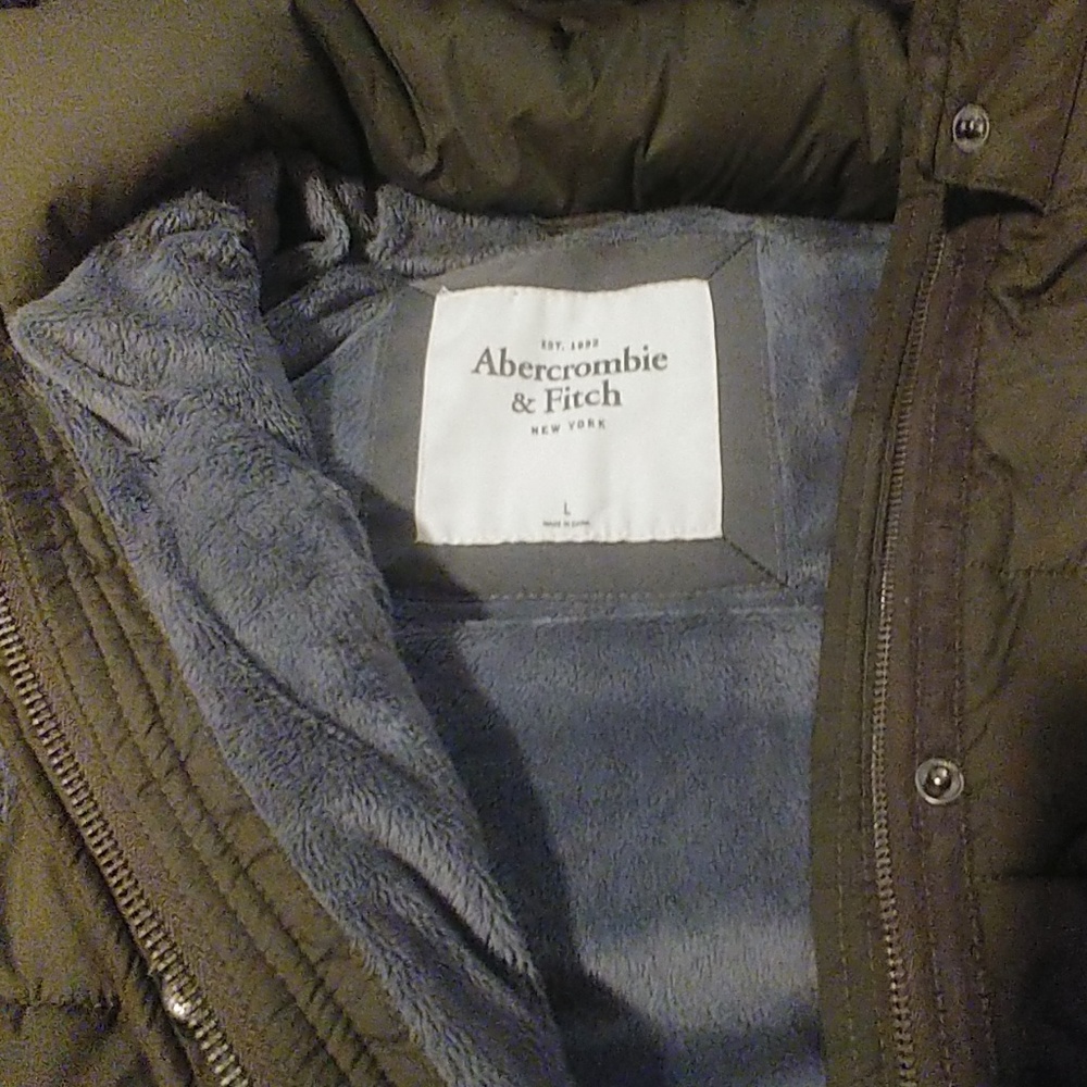 Vest - Picture 2 of 2